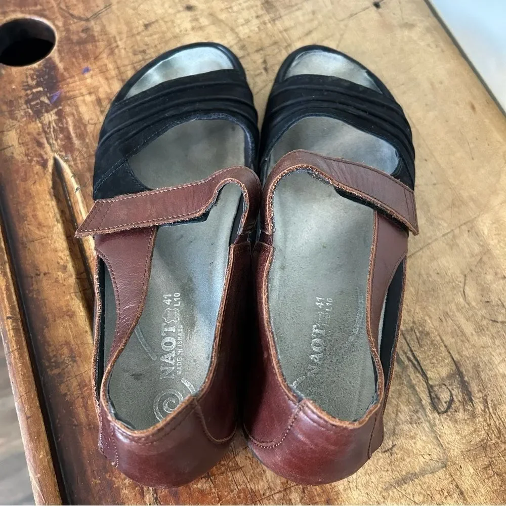 Naot Papaki Black Velvet Nubuck/Cinnamon Leather Sandal EU 41/L7 = Women's US 10